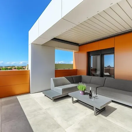Luxury Penthouse Ve - Sea View * أوماغ