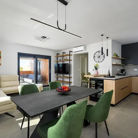 Luxury Penthouse Ve - Sea View *